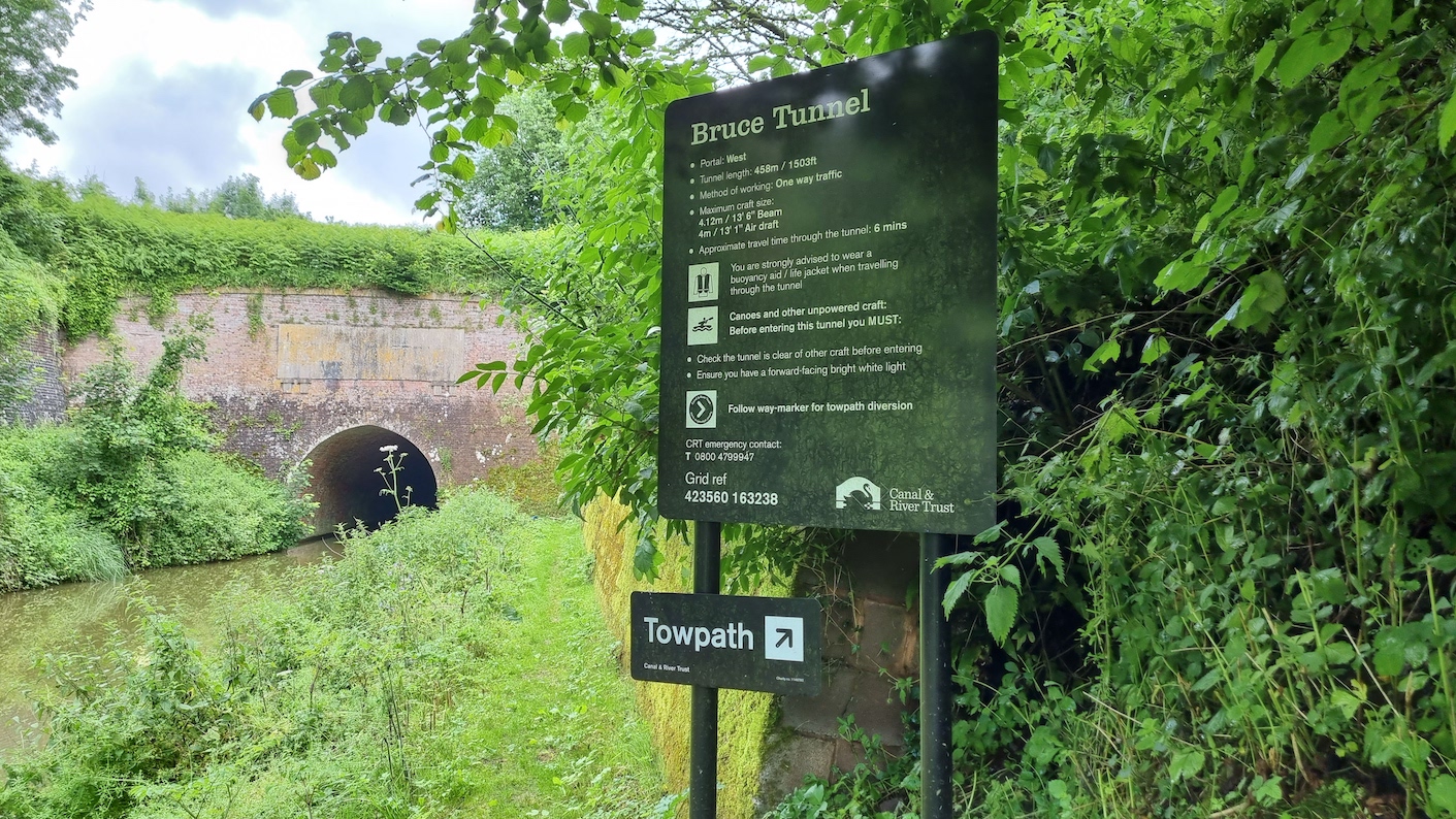 K&A Canal Bruce Tunnel c