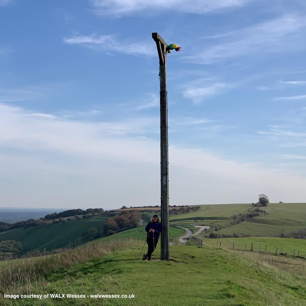 l42487_42714_WALX-Combe-Gibbet-walker